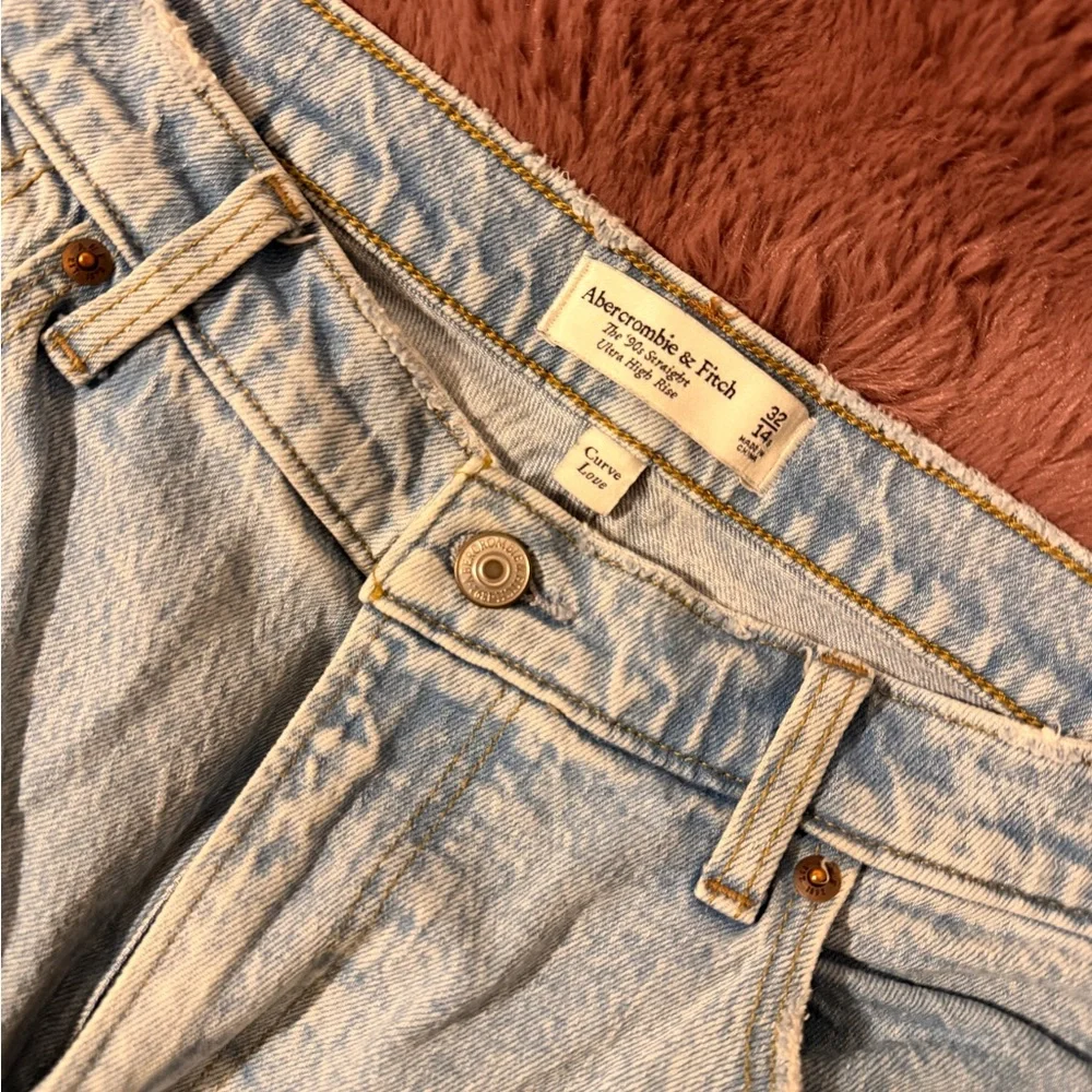 Abercrombie & Fitch Curve Love - Ultra High Rise / Brand New - Picture 5 of 5